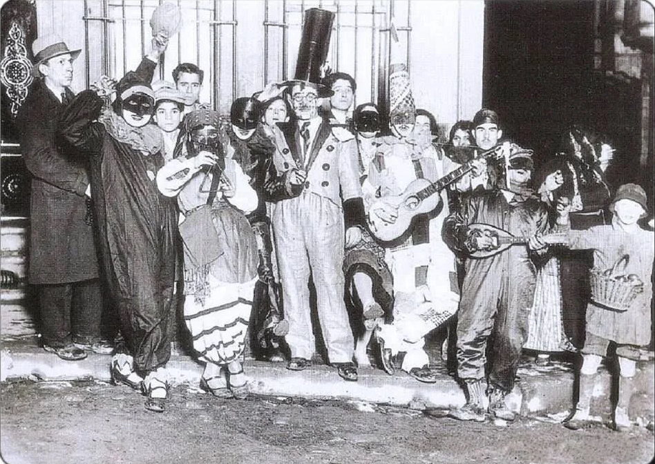 Καρναβάλι στην Κωνσταντινούπολη και την Πάτρα, από την Κοινο_Τοπία ΦΩΤΟ