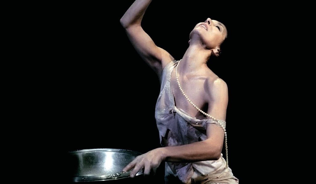 Μαρίκα Κοτοπούλη «Το Αγρίμι» στο θέατρο act ΦΩΤΟ