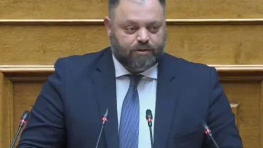 «Όταν το Κράτος αφήνει παιδιά στις λάσπες και εκπαιδευτικούς στην αβεβαιότητα»