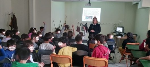 Η ημερίδα«Βία και παραβατικότητα στην Εφηβεία» στην Πάτρα 26 Η ημερίδα«Βία και παραβατικότητα στην Εφηβεία» στην Πάτρα