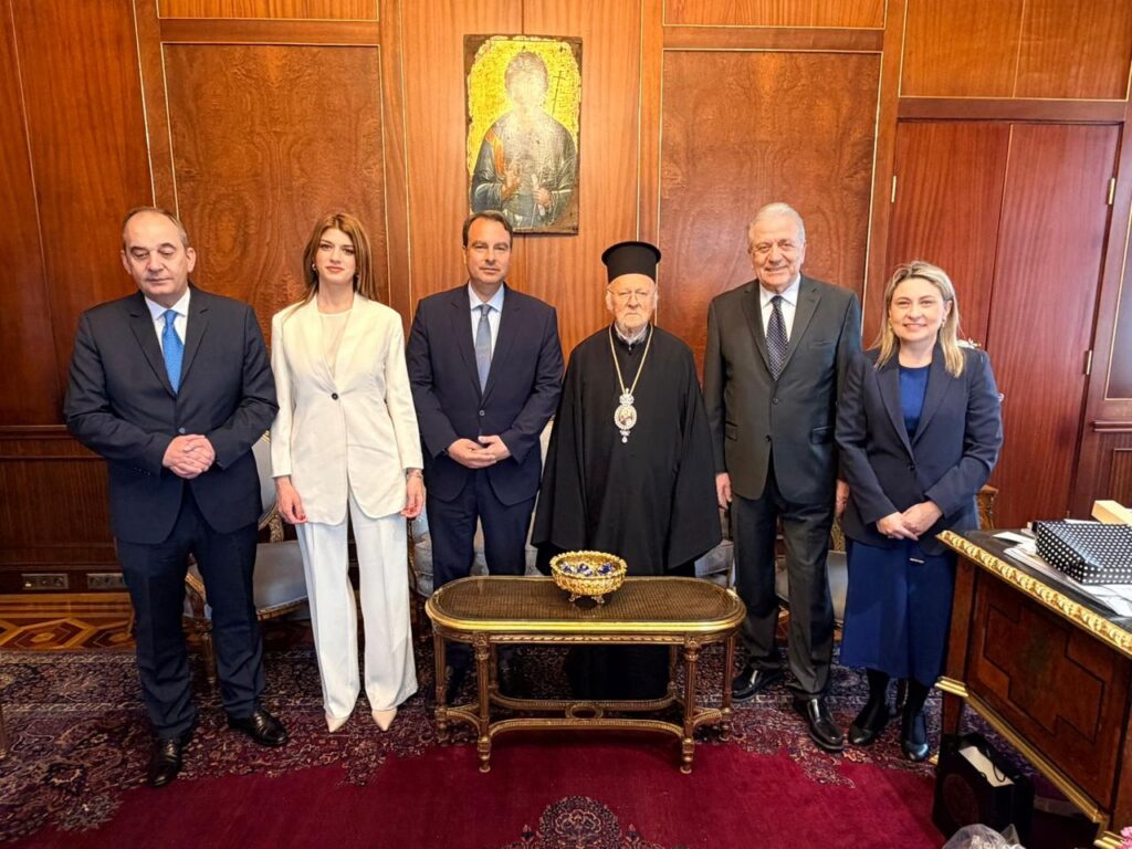 Η Χριστίνα Αλεξοπούλου στον Οικουμενικό Πατριάρχη Βαρθολομαίο ΦΩΤΟ