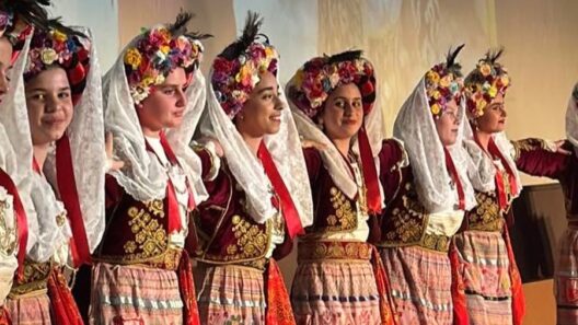 Το 1ο Παιδικό Φεστιβάλ Παραδοσιακών Χορών «Χρήστος Κιλιάς» στο Αίγιο ΦΩΤΟ