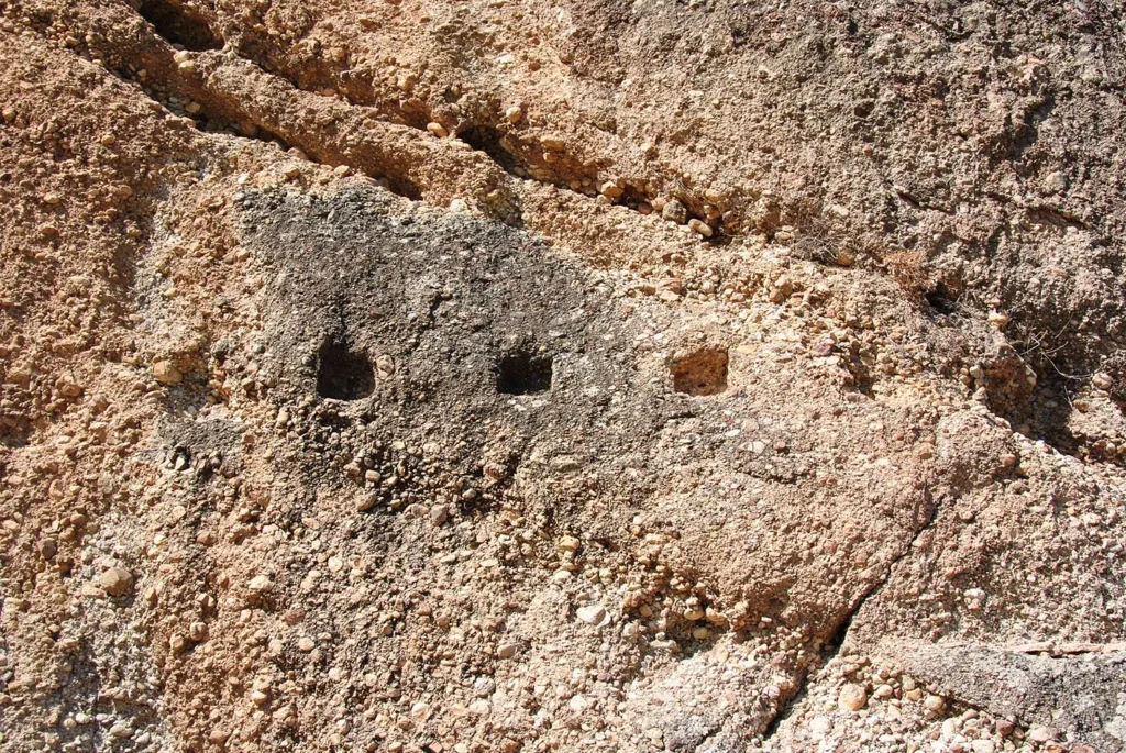 Το μαντικό Σπήλαιο του Βουραϊκού Ηρακλή ΦΩΤΟ