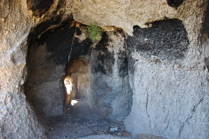 Το μαντικό Σπήλαιο του Βουραϊκού Ηρακλή ΦΩΤΟ