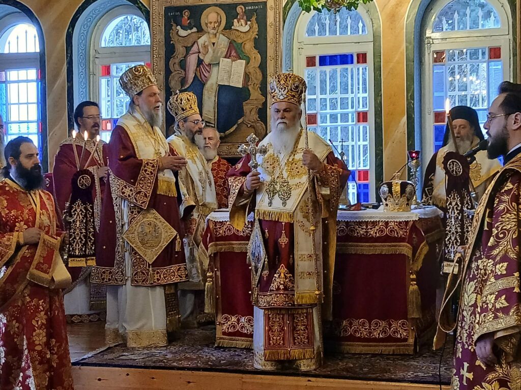 Η Πανήγυρις της Πολιούχου του Αιγίου Παναγίας Τρυπητής με τον φακό της της Ιεράς Μητροπόλεως ΦΩΤΟ