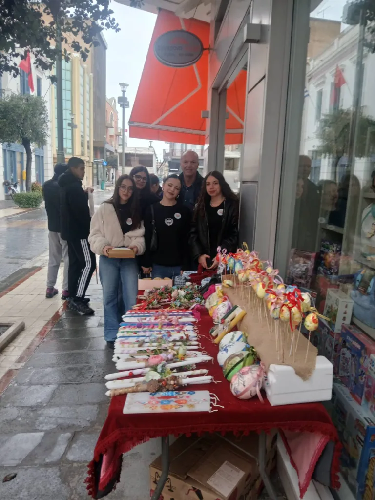 Το Πασχαλινό Μαθητικό Bazaar σχολείων, στο Αίγιο ΦΩΤΟ