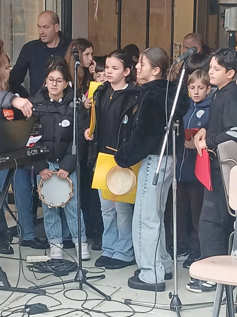 Το Πασχαλινό Μαθητικό Bazaar σχολείων, στο Αίγιο ΦΩΤΟ