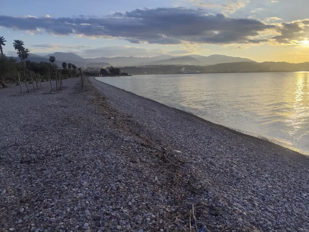 Αίγιο: Συνάντηση με τον δήμαρχο για ζητήματα της Παραλίας «Αλυκή» -Τι συμφωνήθηκε