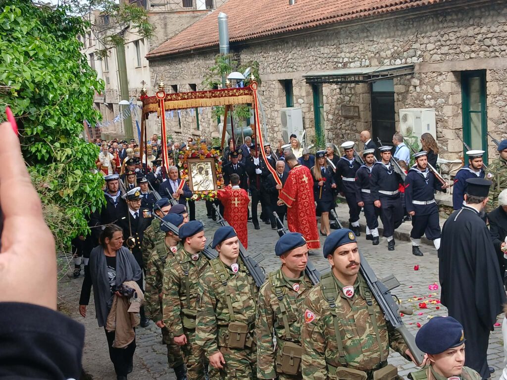 Η Πανήγυρις της Πολιούχου του Αιγίου Παναγίας Τρυπητής με τον φακό της της Ιεράς Μητροπόλεως ΦΩΤΟ