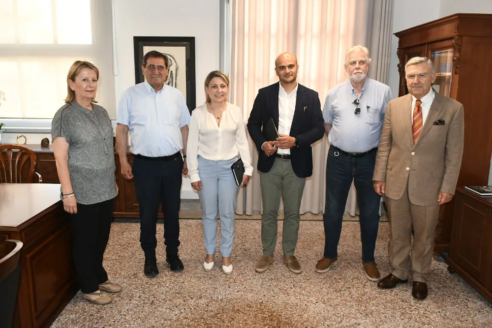 «Η κοροϊδία της πόλης με το τρένο έχει παρελθόν»