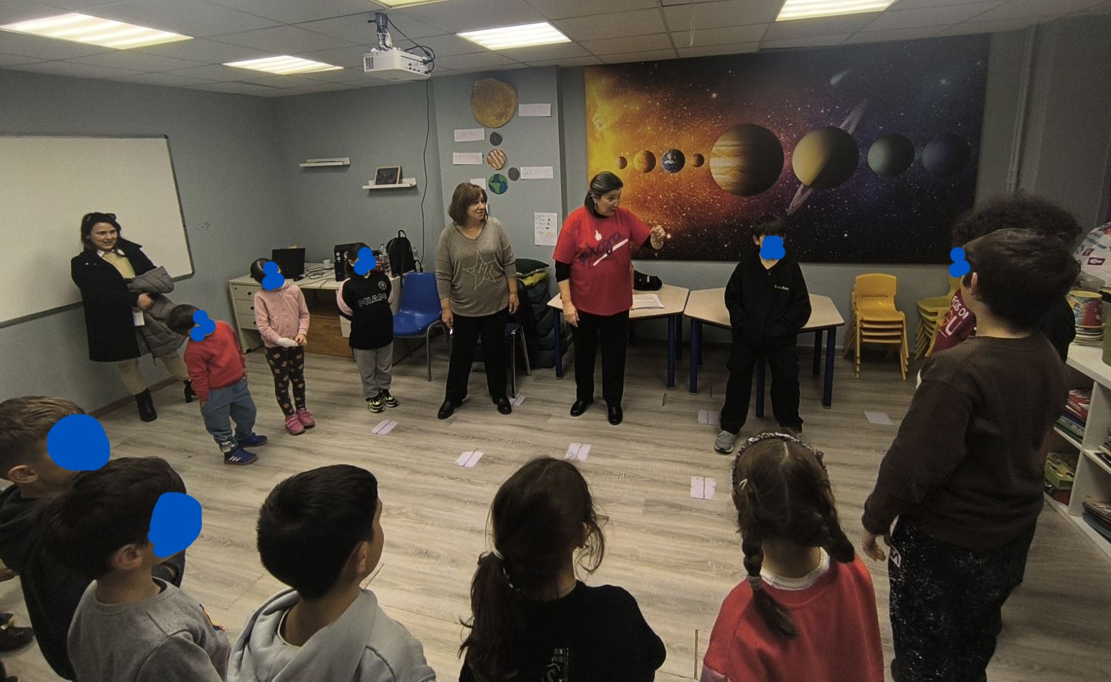 Στήριξη και προσφορά στο πασχαλινό παζάρι της Φλόγας στην Πάτρα ΦΩΤΟ