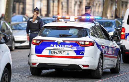 Σοκ στη Γαλλία: 9χρονο παιδί φέρεται να ζούσε φυλακισμένο σε βαν για πάνω από ενα χρόνο 26 Σοκ στη Γαλλία: 9χρονο παιδί φέρεται να ζούσε φυλακισμένο σε βαν για πάνω από ενα χρόνο