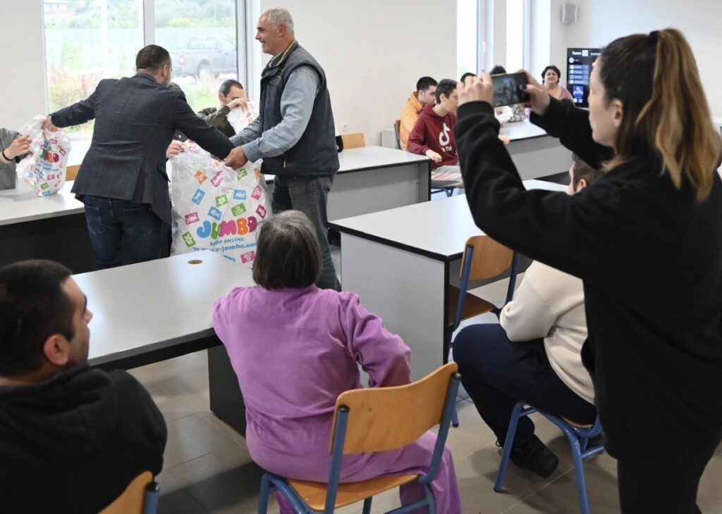 Αχαΐα: Επισκέψεις Μπάκα, με νόημα, ενόψει Πάσχα - «Ανάγκες και προκλήσεις» ΦΩΤΟ