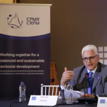 «Ισχυρή αναπτυξιακή στρατηγική και ειρήνη»