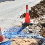 Πάτρα: Δρόμος...που αν τον διαβείς κινδυνεύεις να «βουλιάξεις» ΦΩΤΟ