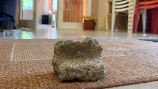 Πάτρα: Βανδαλισμοί σε γραφεία συλλόγου - Τα έσπασαν και έγραψαν συνθήματα κατά των Αστυνομικών ΦΩΤΟ