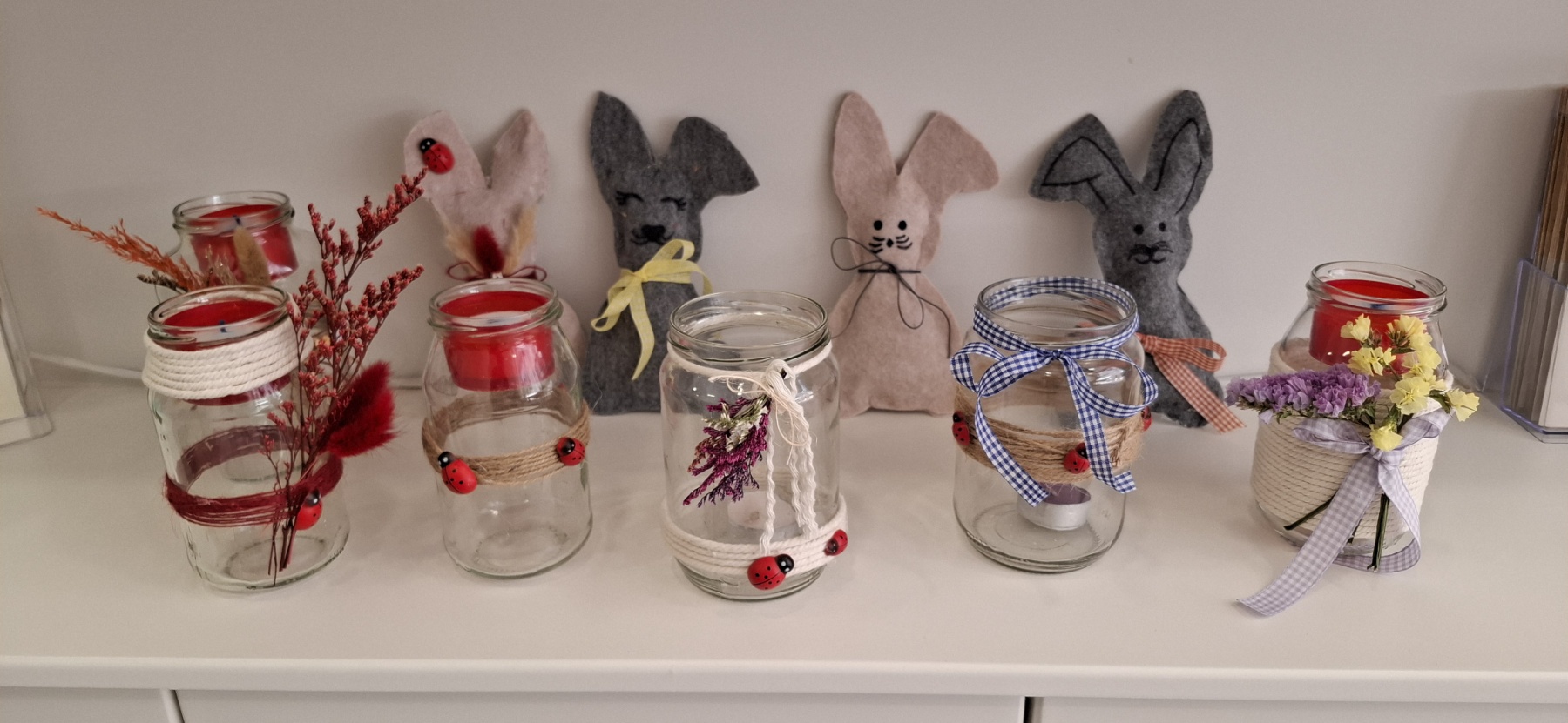 Στήριξη και προσφορά στο πασχαλινό παζάρι της Φλόγας στην Πάτρα ΦΩΤΟ