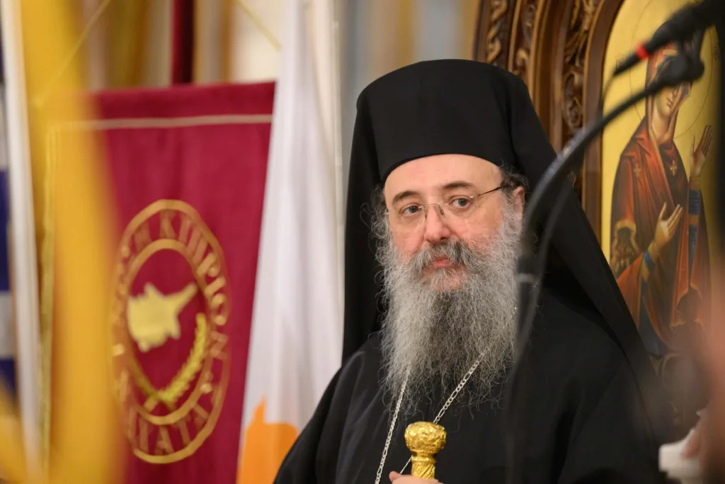 «Τα παιδιά μας υποφέρουν απὸ έλλειψη προτύπων»