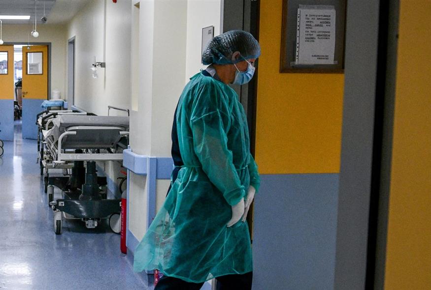 Πάτρα: Αιμορραγούν τα νοσοκομεία - Πάνω από 400 γιατροί έφυγαν για Ιδιωτικό τομέα και Εξωτερικό