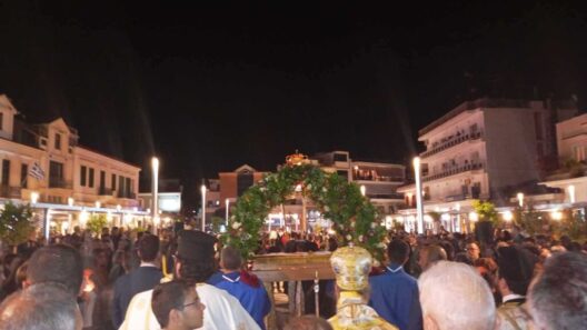 Αίγιο: Επιτάφιοι θα συναντηθούν στην κεντρική Πλατεία - Οι Ενορίες