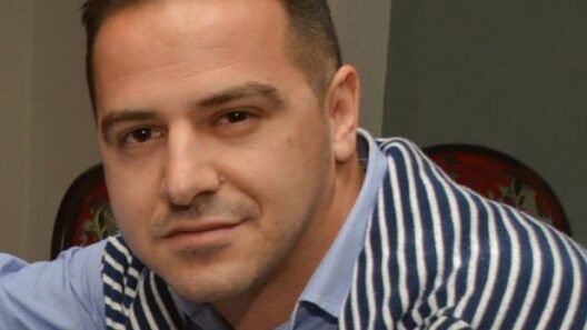 «Social media αργότερα, παιδική χαρά τώρα» 33 «Social media αργότερα, παιδική χαρά τώρα»