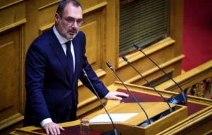 «Δεν είμαστε αντάρτες, κίνητρό μας να γίνει καλύτερη η Κυβέρνηση»