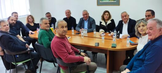 Αίγιο: Συνάντηση του δημάρχου με το Εργατικό Κέντρο για τον ΕΦΚΑ