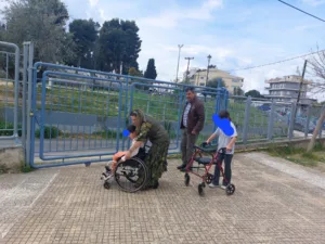 Βιωματικό εργαστήριο «Ένα σχολείο καθρέφτης μας» στο 34ο Δημοτικό Πατρών ΦΩΤΟ