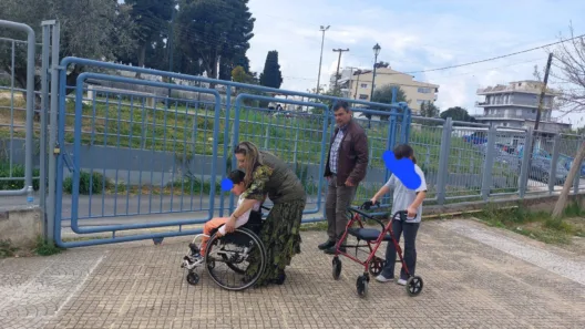 Βιωματικό εργαστήριο «Ένα σχολείο καθρέφτης μας» στο 34ο Δημοτικό Πατρών ΦΩΤΟ