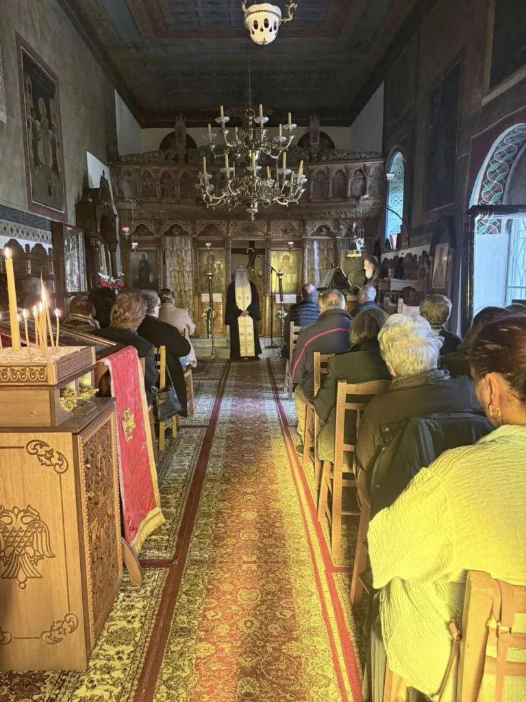 Η Ενορία της Αγίας Τριάδας Πατρών, στην Μονή Νοτενών και στο Ασκητήριο του Οσίου Ιωακείμ ΦΩΤΟ 29 Η Ενορία της Αγίας Τριάδας Πατρών, στην Μονή Νοτενών και στο Ασκητήριο του Οσίου Ιωακείμ ΦΩΤΟ