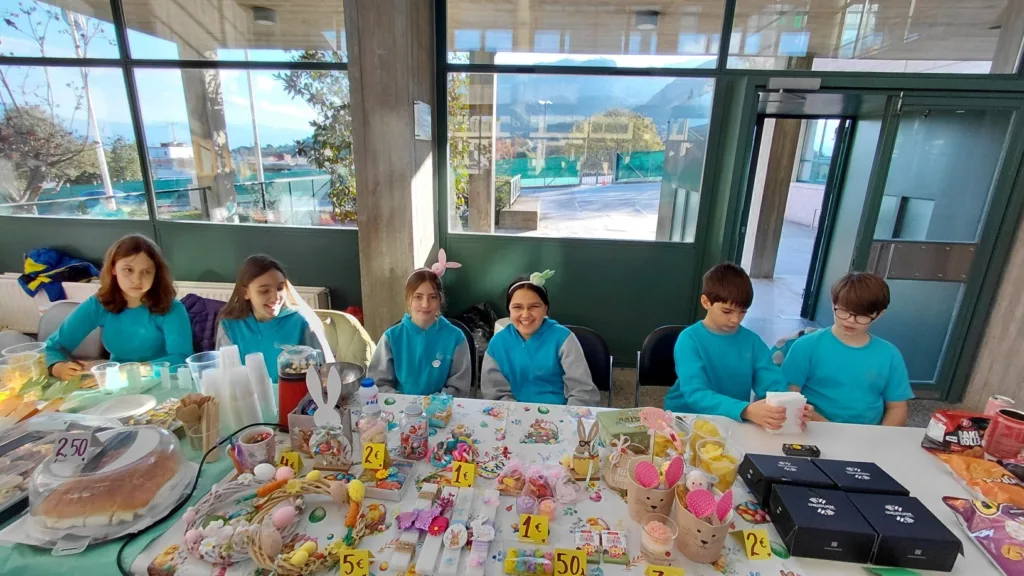 Αρσάκειο Δημοτικό Πάτρας και «Φωτεινό Αστέρι» σε αλυσίδα προσφοράς ΦΩΤΟ 27 Αρσάκειο Δημοτικό Πάτρας και «Φωτεινό Αστέρι» σε αλυσίδα προσφοράς ΦΩΤΟ