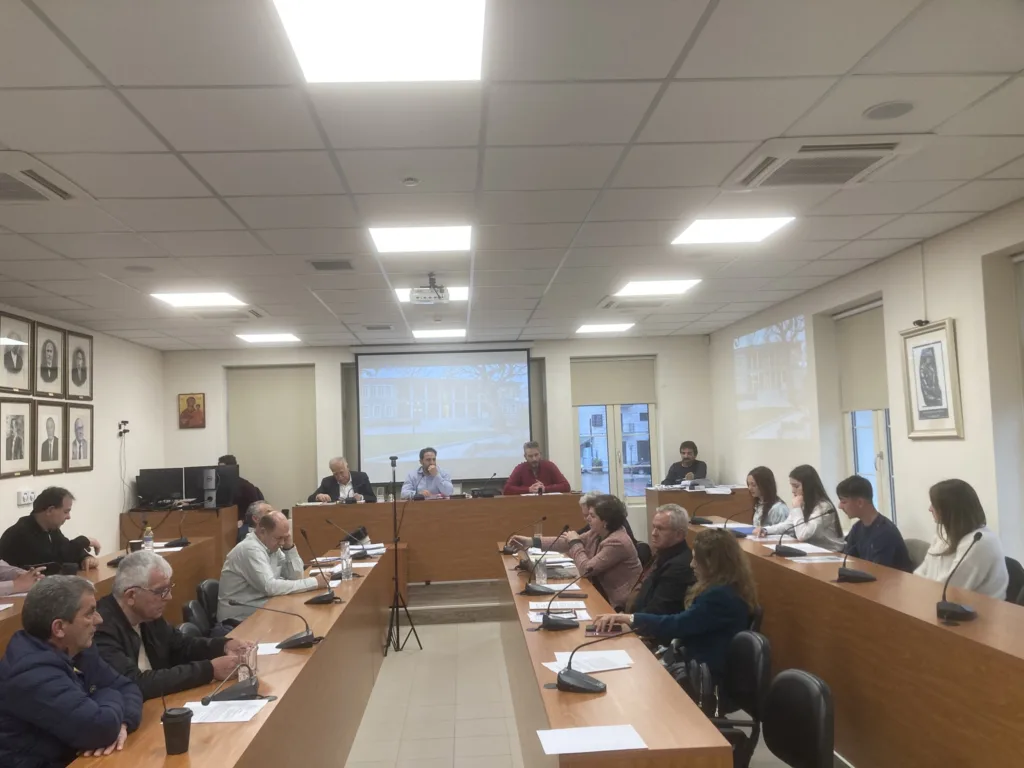 Καλάβρυτα: Παρέμβαση μαθητών στον δήμο για τα ΑμεΑ ΦΩΤΟ