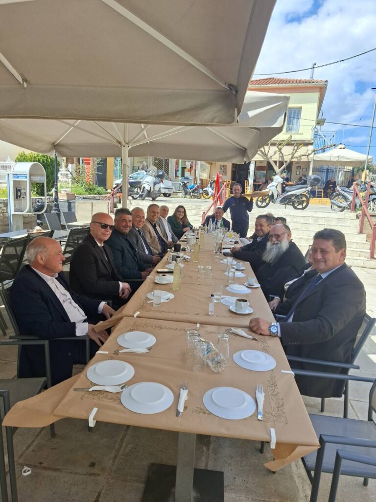 Κυριακή των Βαΐων με τα άλογα στα «Αχραντα Πάθη», στο Μαυρίκι Αιγίου ΦΩΤΟ