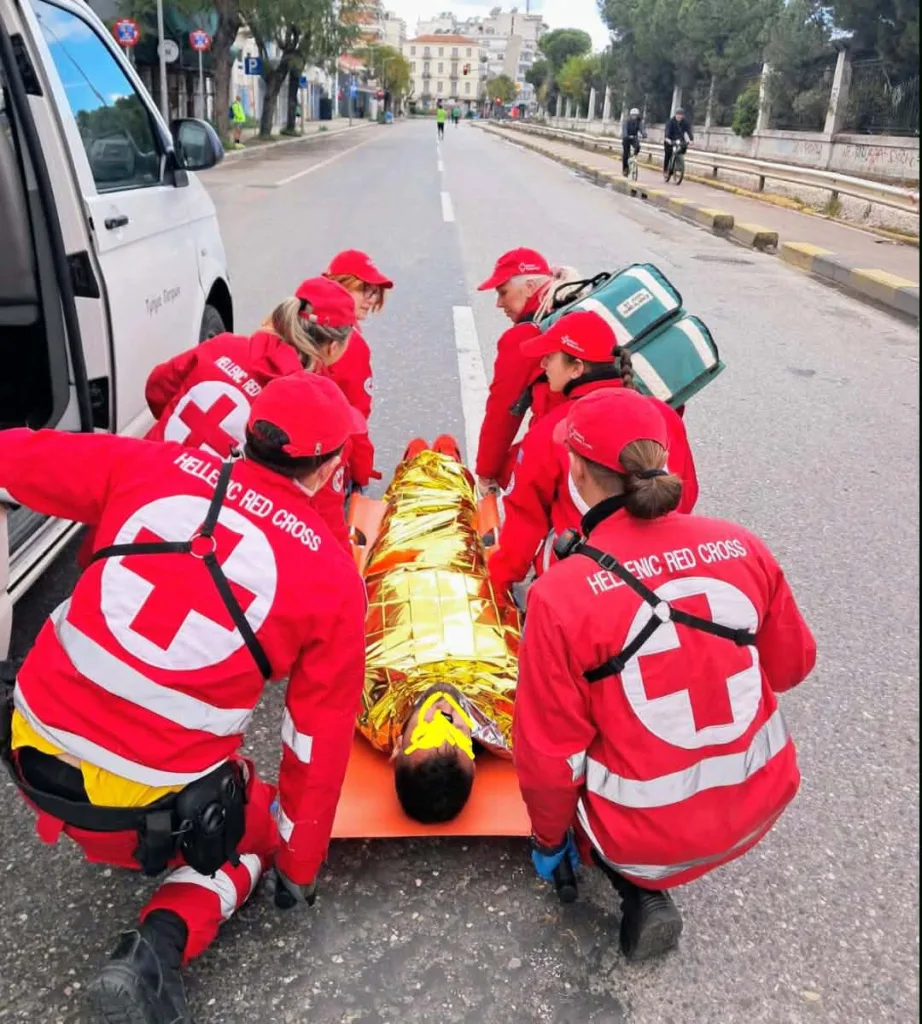 Πάτρα: Περί τα 40 περιστατικά τραυματισμού στο Patras Half Marathon - Επενέβησαν διασώστες ΦΩΤΟ