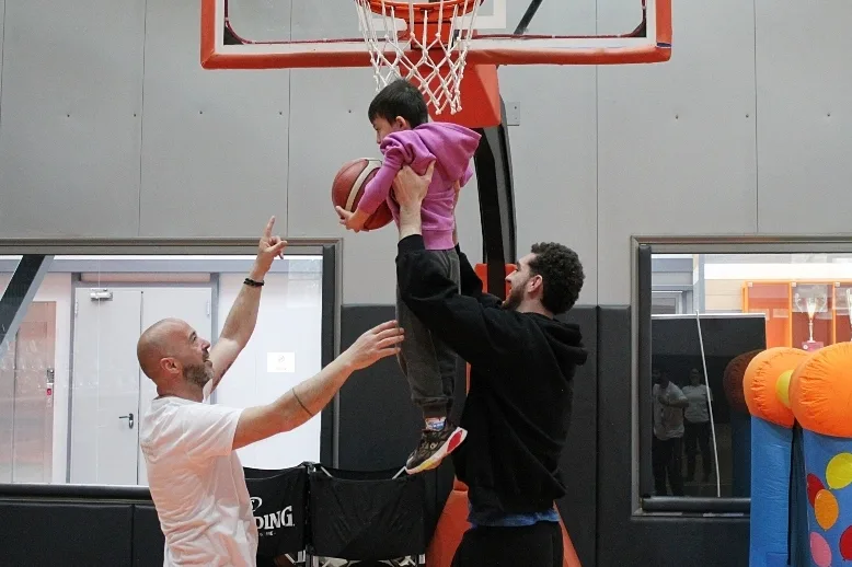 Ο Απόλλων Πατρών στην εκδήλωση του Σωματείου «Ικελος» για τον Αυτισμό ΦΩΤΟ 24 Ο Απόλλων Πατρών στην εκδήλωση του Σωματείου «Ικελος» για τον Αυτισμό ΦΩΤΟ