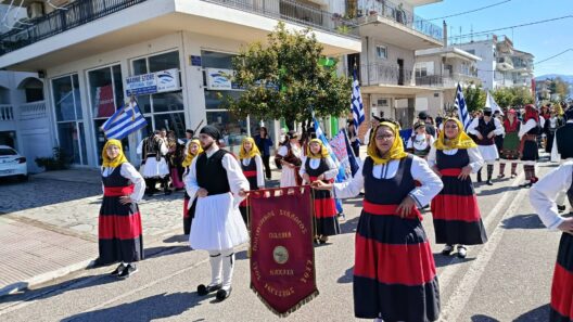 Ο Πολιτιστικός Σύλλογος «Πάλεια» στην πομπή του Μεσολογγίου ΦΩΤΟ 36 Ο Πολιτιστικός Σύλλογος «Πάλεια» στην πομπή του Μεσολογγίου ΦΩΤΟ