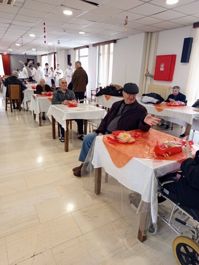 H Κομμωτική της ΕΠΑΣ Πάτρας στο «Κωνσταντοπούλειο» Ευγηρείο