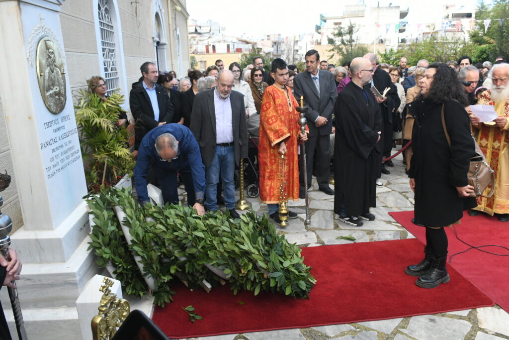 Αντιπροσωπεία του δήμου Πατρέων στην εκδήλωση μνήμης του ιερέα Γεωργίου ΦΩΤΟ
