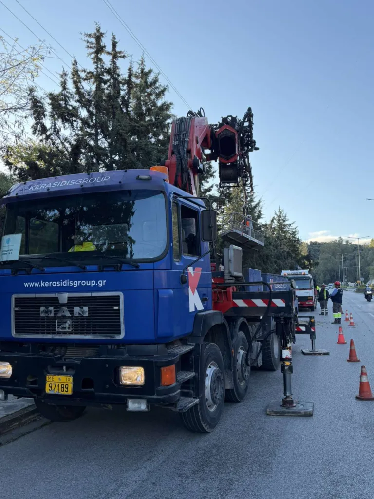 Πάτρα: Η Πολιτική Προστασία παρενέβη σε επικίνδυνα σημεία της Μικρής Περιμετρικής ΦΩΤΟ