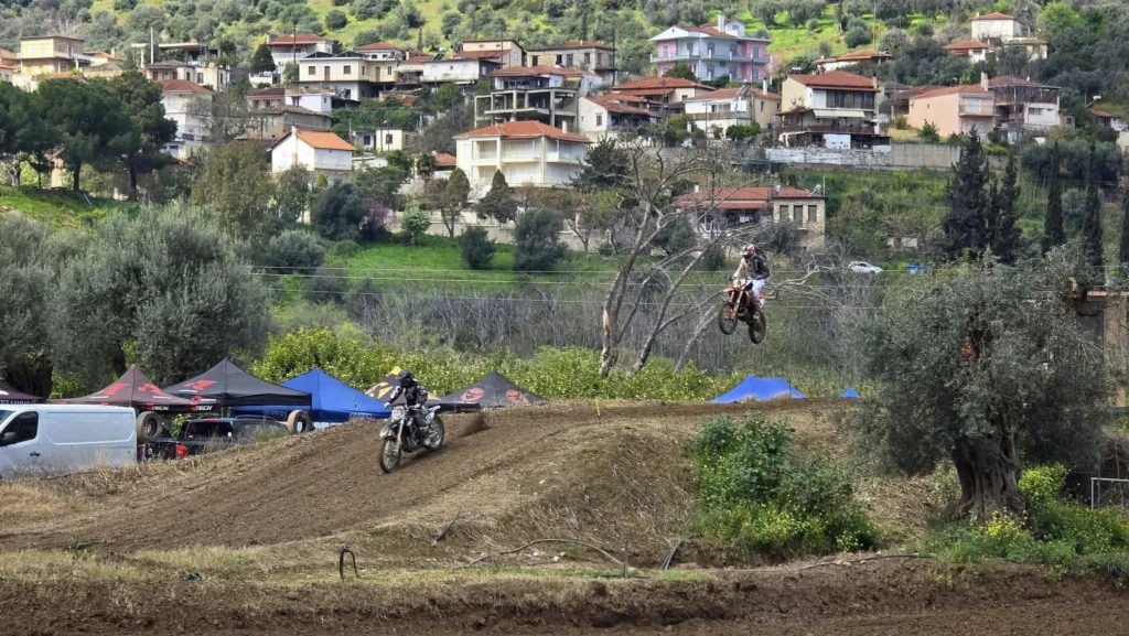 Το Πανελλήνιο Κυπέλλο Motocross της ΠΑΛΕΜΟΤ, στο Αίγιο ΦΩΤΟ