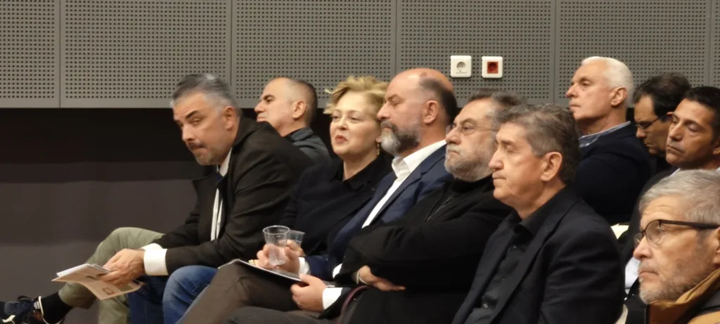 Πάτρα: Νέο «τοίχος» στην ιδιωτικοποίηση της παραλίας Καλογριάς - Η συνάντηση Φορέων ΦΩΤΟ