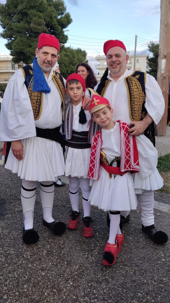 Ο Παγκαλαβρυτινός Σύλλογος Πατρών στην πομπή της Εξόδου του Μεσολογγίου ΦΩΤΟ