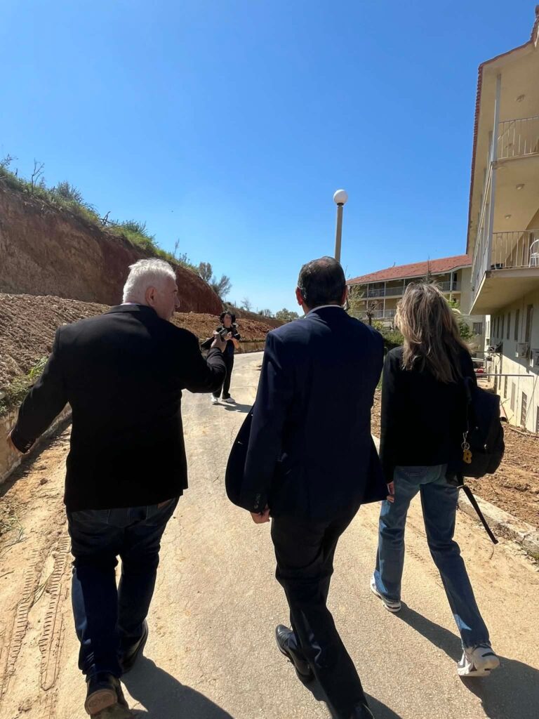 Πάτρα: Στήριξη Πελετίδη στο «Κωνσταντοπούλειο» Ευγηρείο ΦΩΤΟ