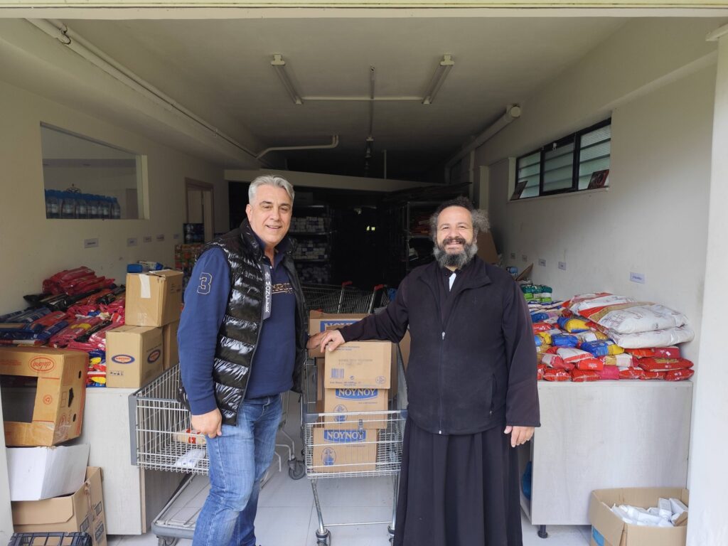 Προσφορά γάλακτος των Αλισσαίων στην Μητρόπολη Πατρών ΦΩΤΟ 26 Προσφορά γάλακτος των Αλισσαίων στην Μητρόπολη Πατρών ΦΩΤΟ