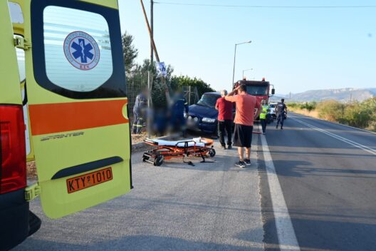 Μενίδι: Θανατηφόρα παράσυρση γυναίκας από νταλίκα