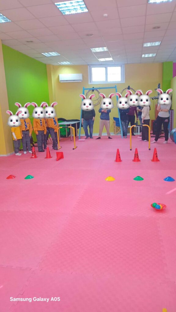 Οι Ναυτοπρόσκοποι Αιγίου με δώρα στο ΚΔΑΠ ΑμεΑ «Η Μικρή Παρέα» ΦΩΤΟ