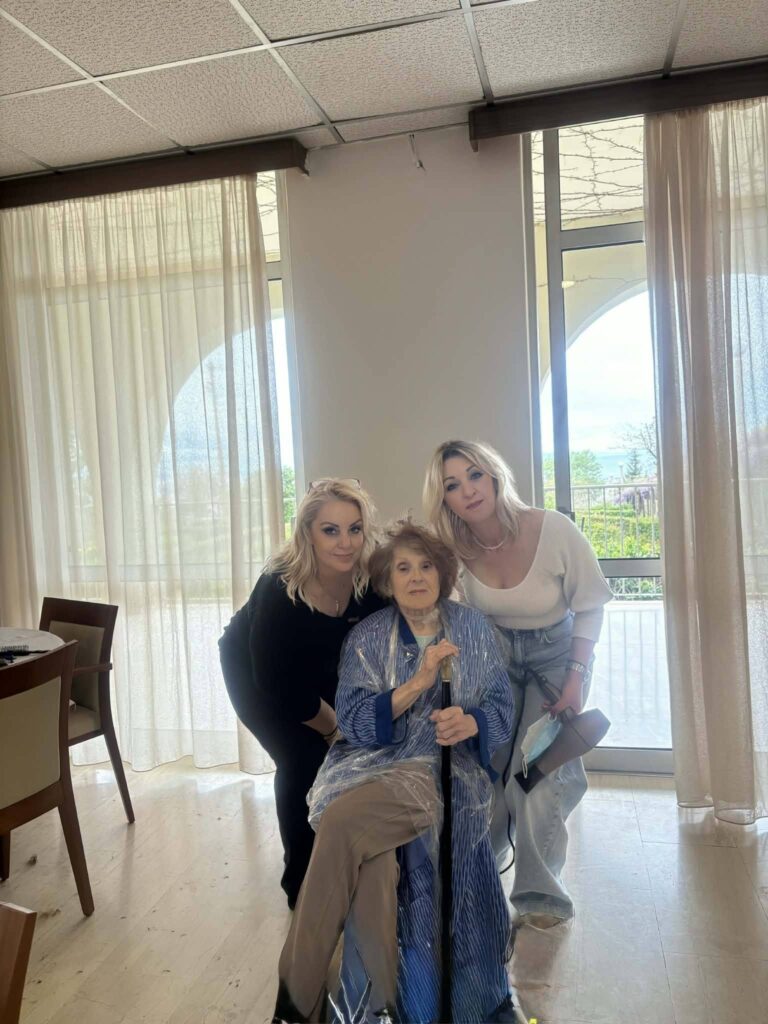 H Κομμωτική της ΕΠΑΣ Πάτρας στο «Κωνσταντοπούλειο» Ευγηρείο