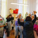 Οικογένειες έπλασαν τρουφάκια οικογενειακής ευτυχίας, στο Διακοπτό ΦΩΤΟ