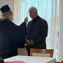 Ευχέλαιο στο «Κωνσταντοπούλειο» Ευγηρίο ΦΩΤΟ