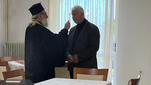 Ευχέλαιο στο «Κωνσταντοπούλειο» Ευγηρίο ΦΩΤΟ